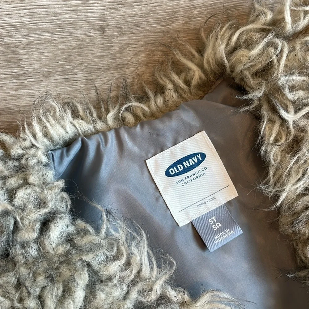 Old Navy toddler girls faux fur vest